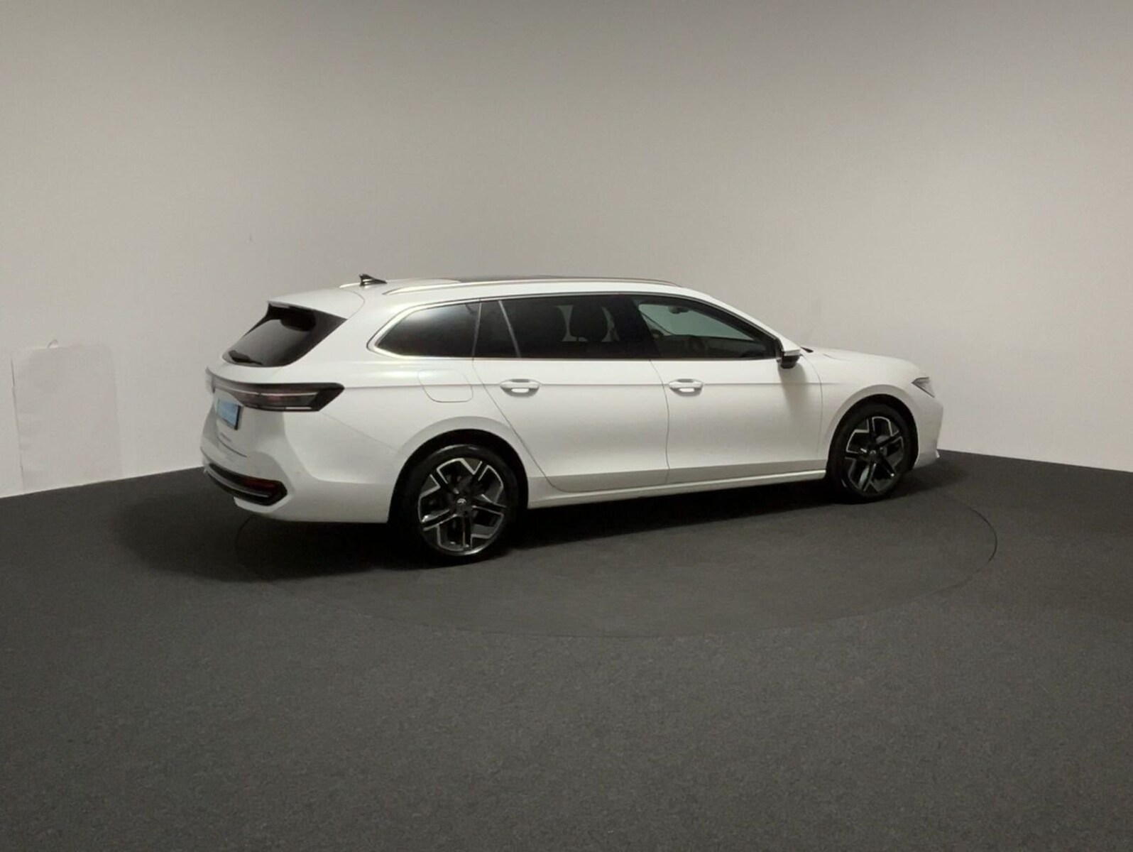 Volkswagen Passat – Bild 7