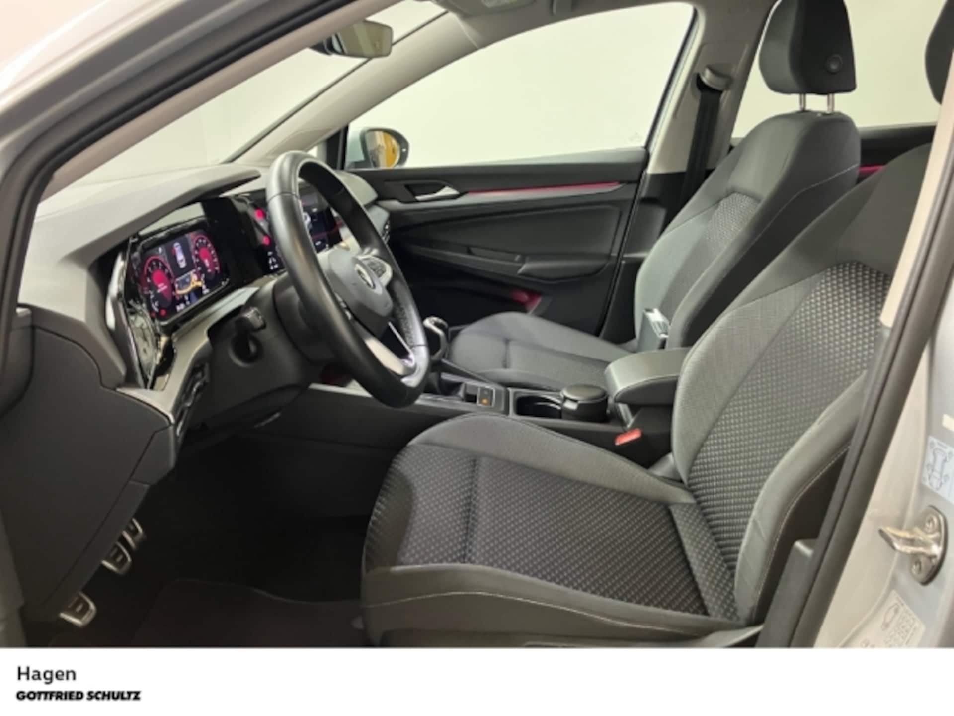 Volkswagen Golf Active