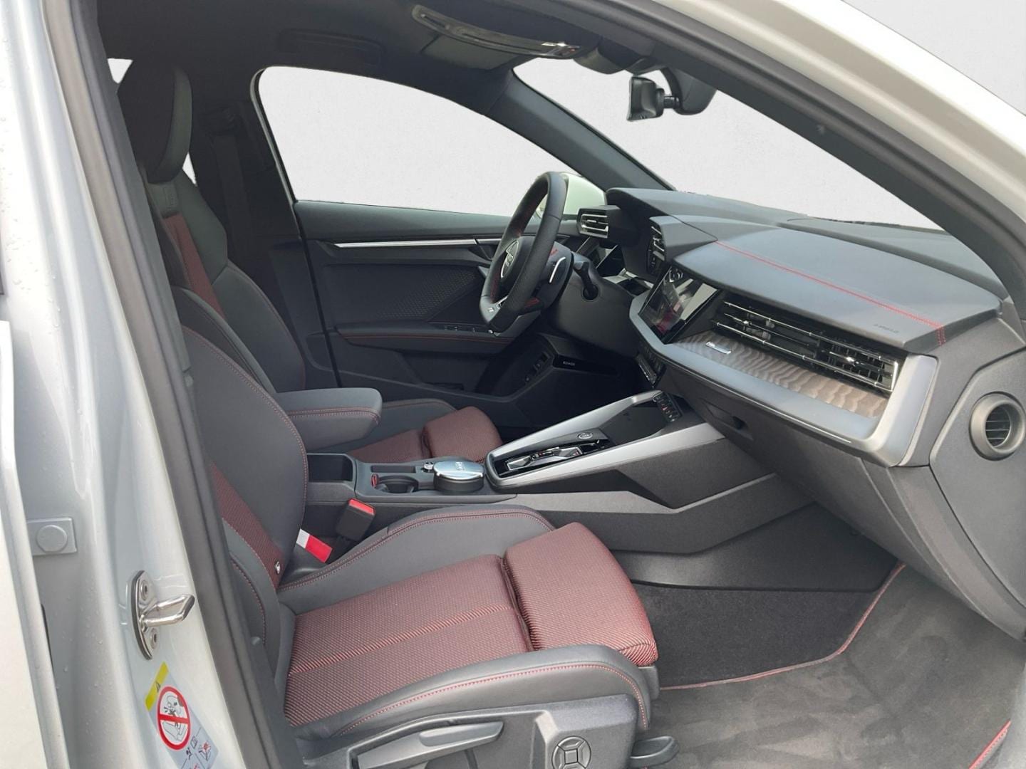 Bild über Audi A3 Sportback TFSI e TFSI e 150 kW S tronic - für weitere Informationen kontaktieren Sie den Audi Partner