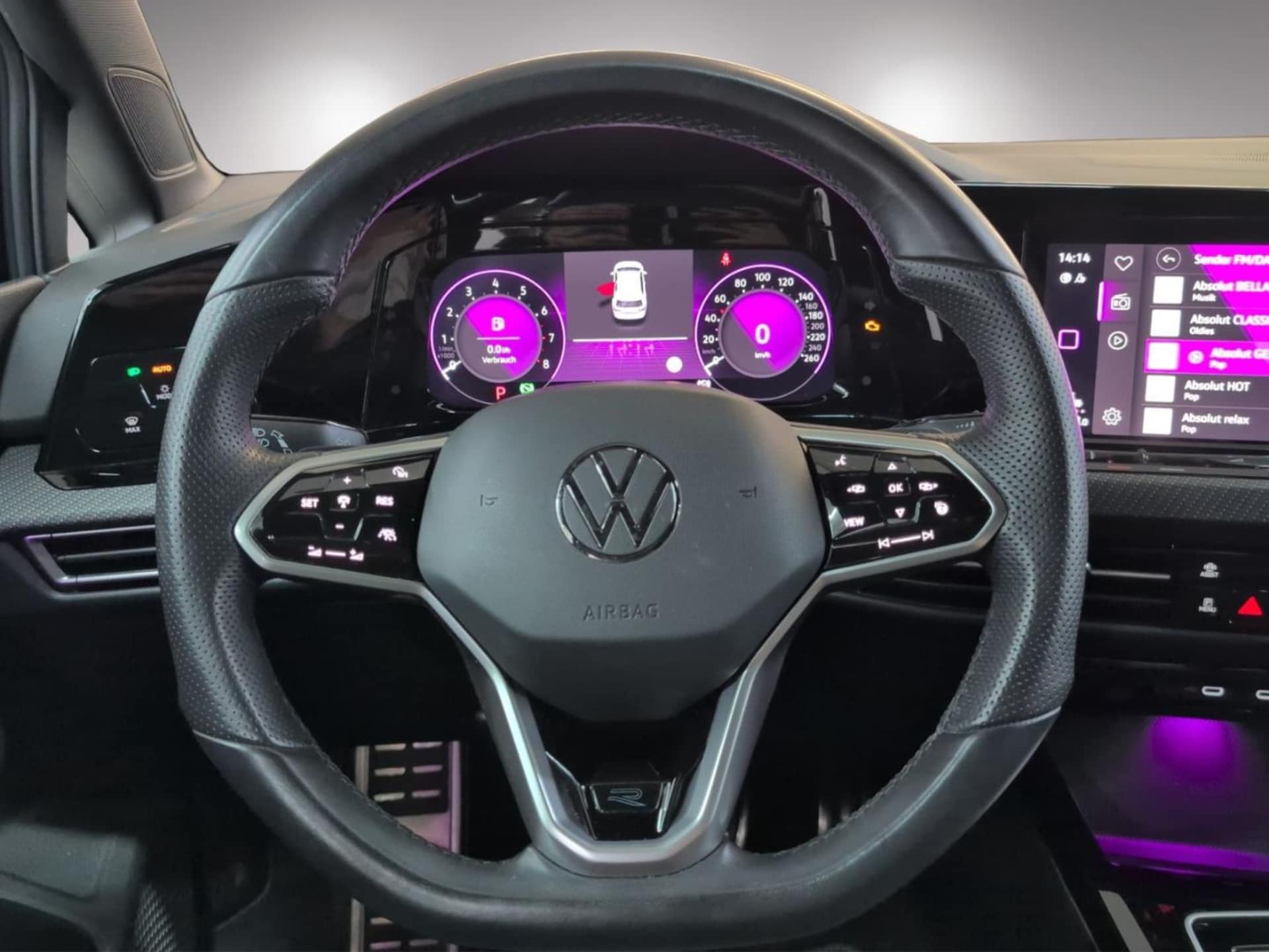 Volkswagen Golf R-Line