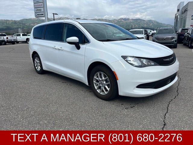 2022 Chrysler Voyager