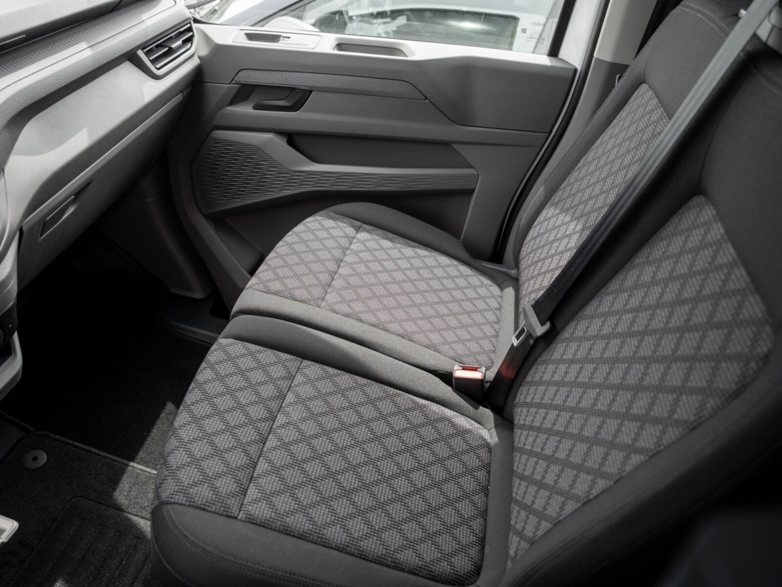 Volkswagen Transporter Kasten kurzer Radstand – Bild 17