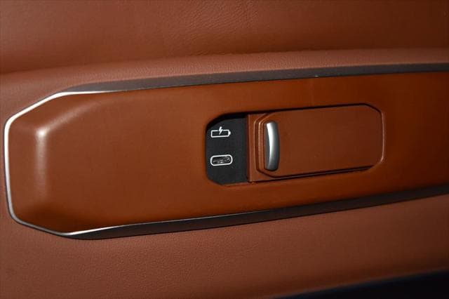 2025 BMW X7 M60i - Photo 21