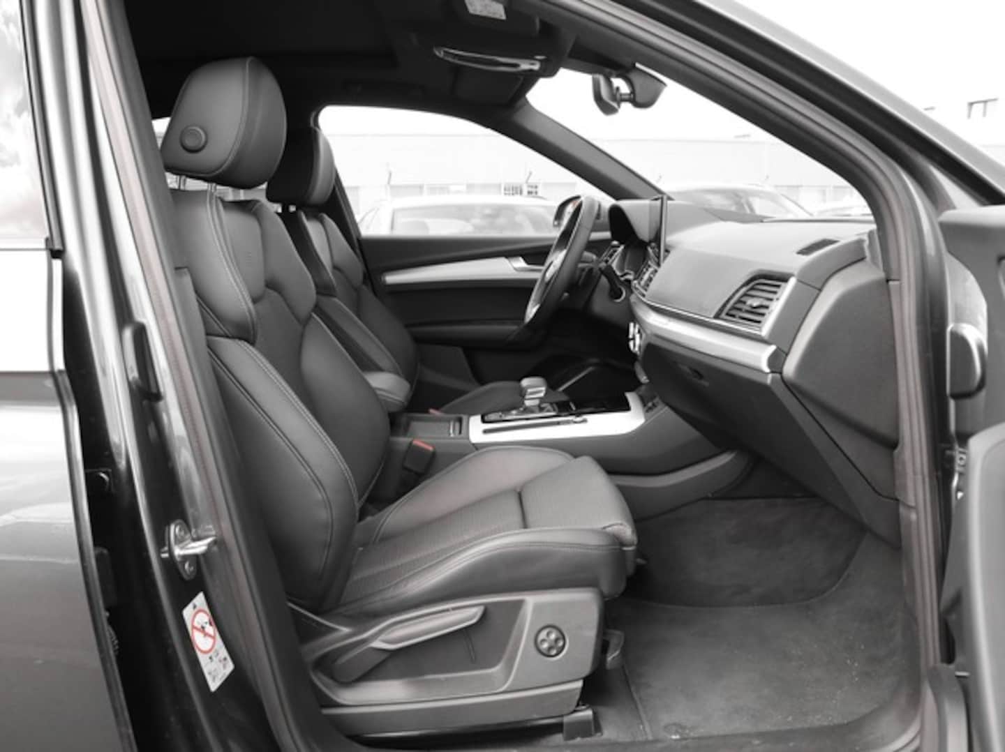 Bild über Audi Q5 Sportback 40 TFSI quattro S tronic - für weitere Informationen kontaktieren Sie den Audi Partner