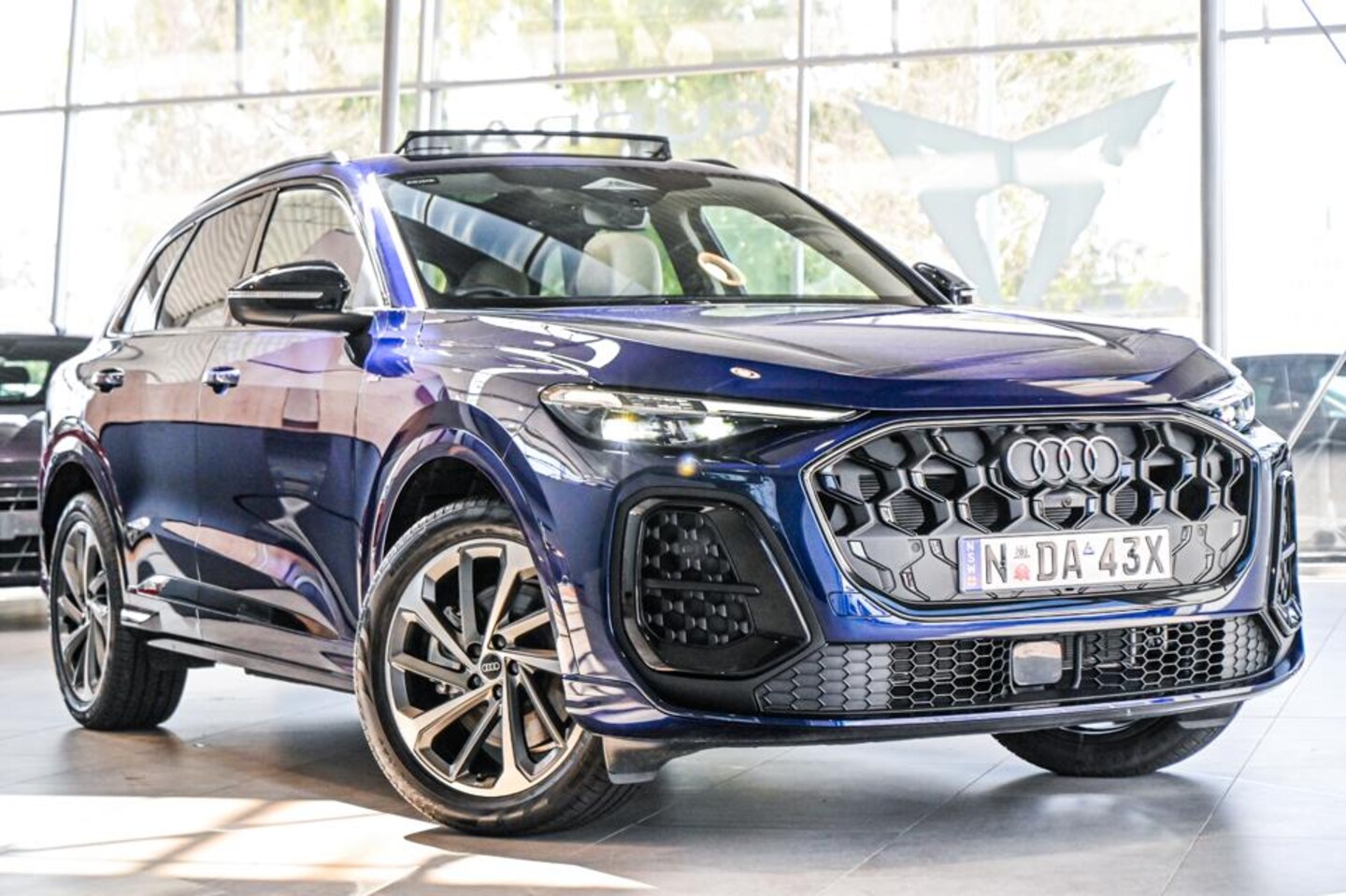 Image about Audi Q5 SUV TDI quattro 150 kW
