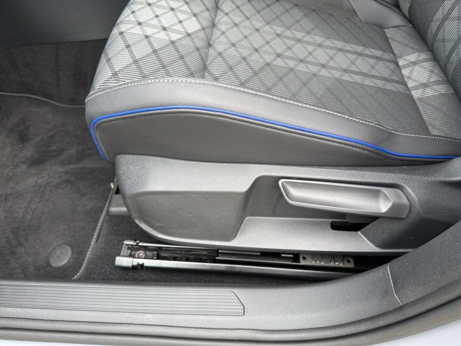 Volkswagen Golf Variant – Bild 21