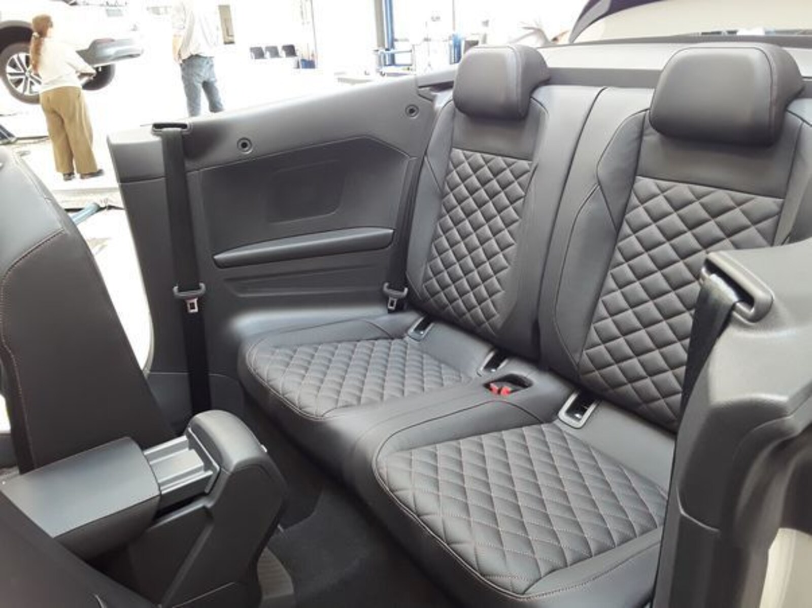 Volkswagen T-Roc Cabriolet – Bild 7