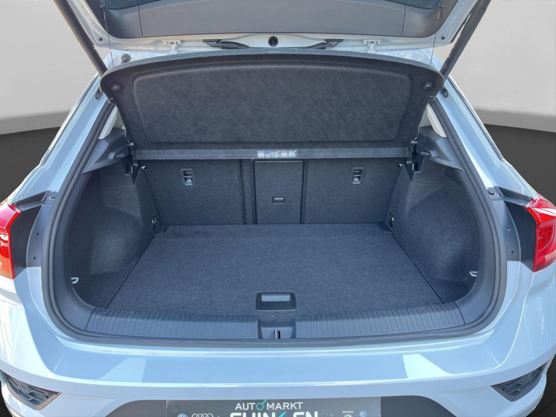 Volkswagen T-Roc Active