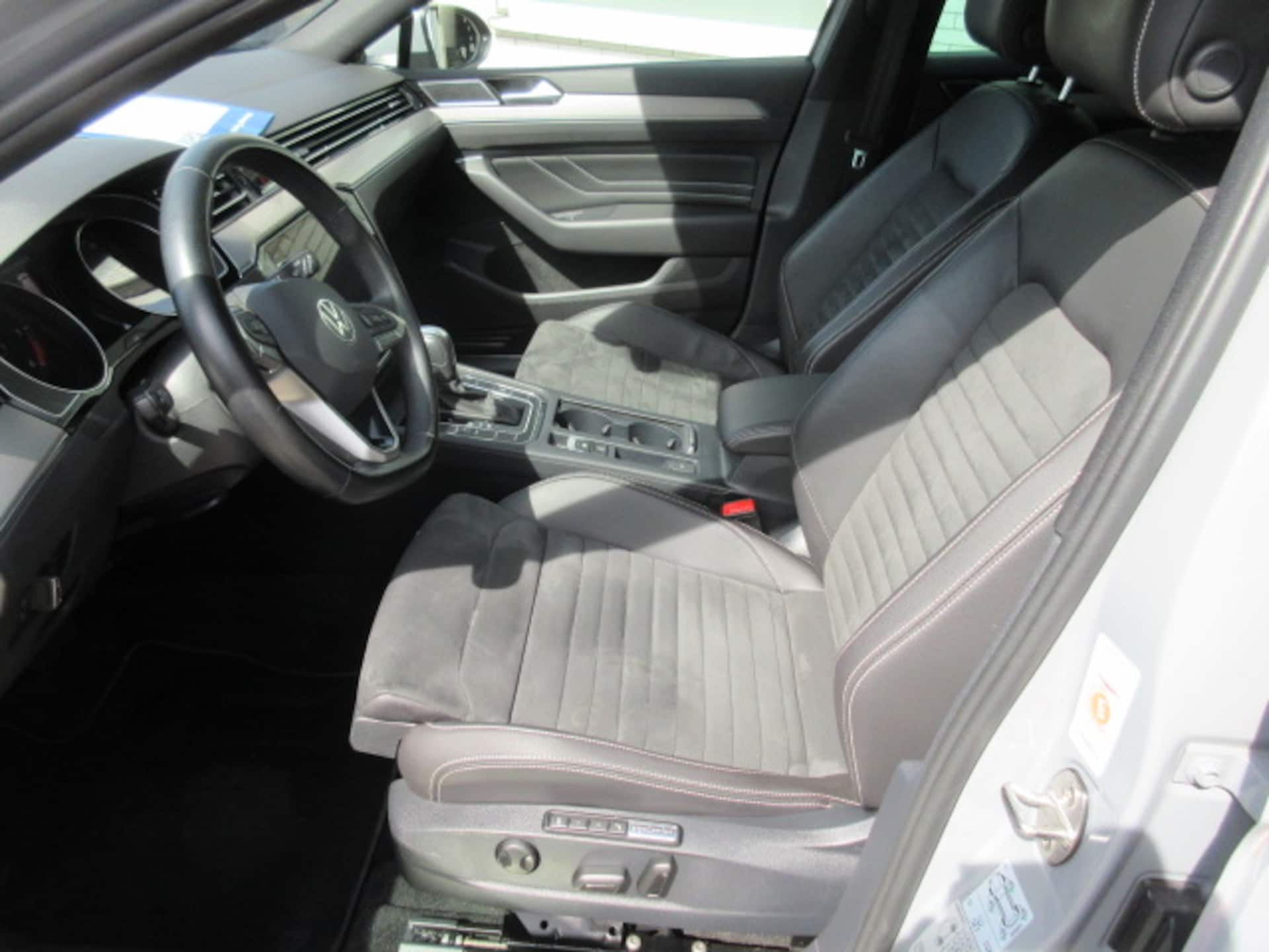 Volkswagen Passat Variant Elegance