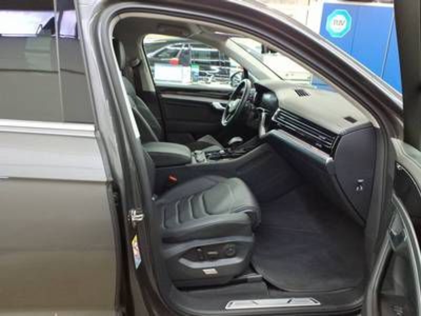 Volkswagen Touareg – Bild 5