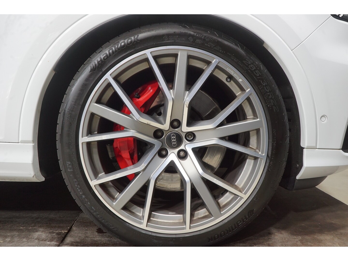 Image about Audi SQ7 TDI quattro tiptronic