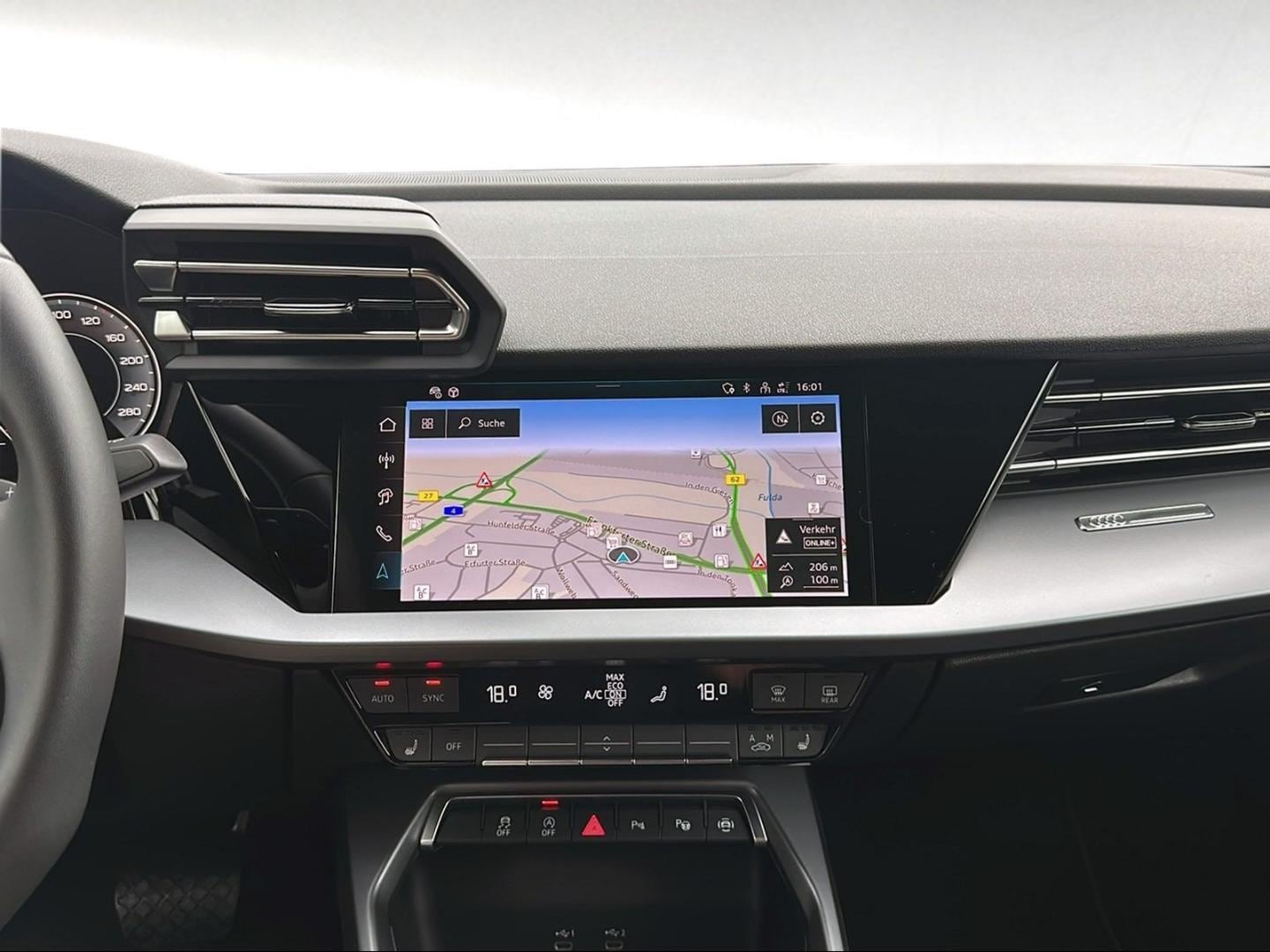 Bild über Audi A3 Limousine S line TFSI S tronic - für weitere Informationen kontaktieren Sie den Audi Partner