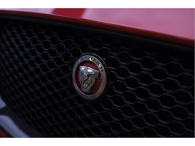 2019 Jaguar F-PACE