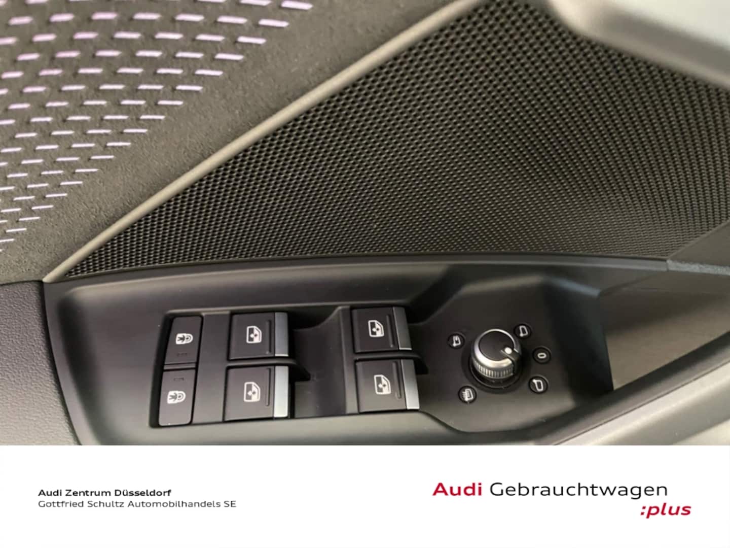Bild über Audi S3 Sportback TFSI quattro S tronic - für weitere Informationen kontaktieren Sie den Audi Partner