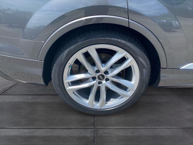 2025 Audi Q7 Premium Plus - Photo 16