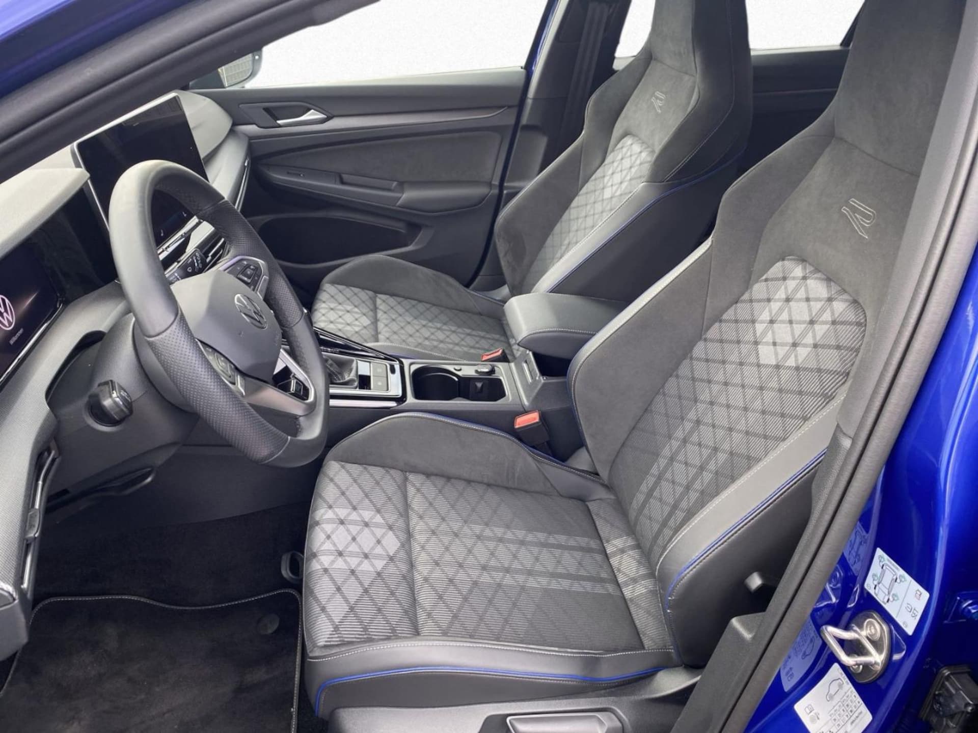 Volkswagen Golf R-Line