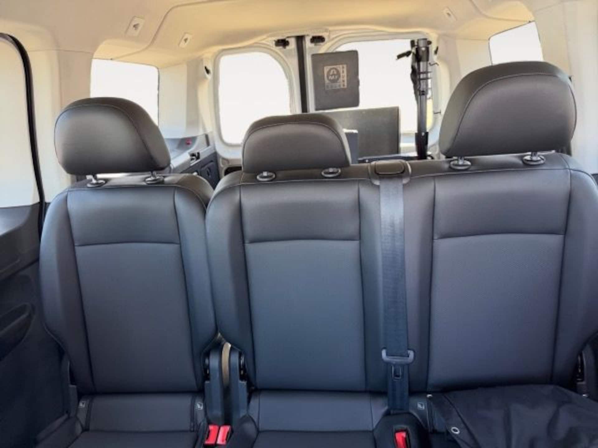 Volkswagen Caddy Maxi Basis-Modell