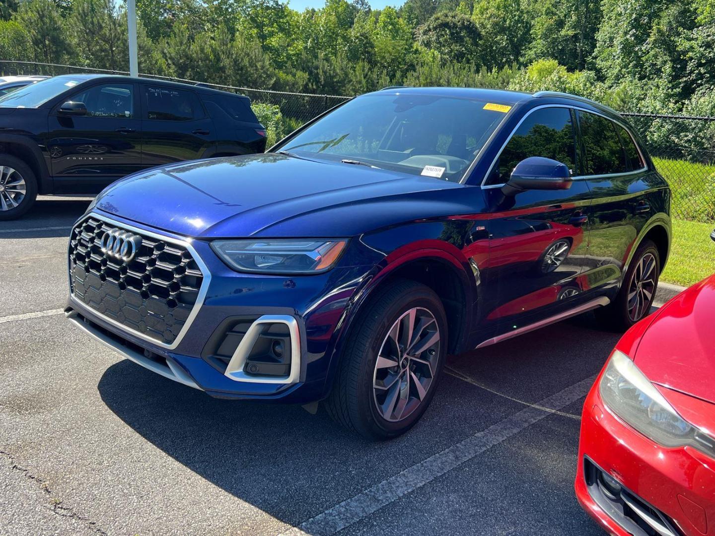 2022 Audi Q5 45 Premium's photo