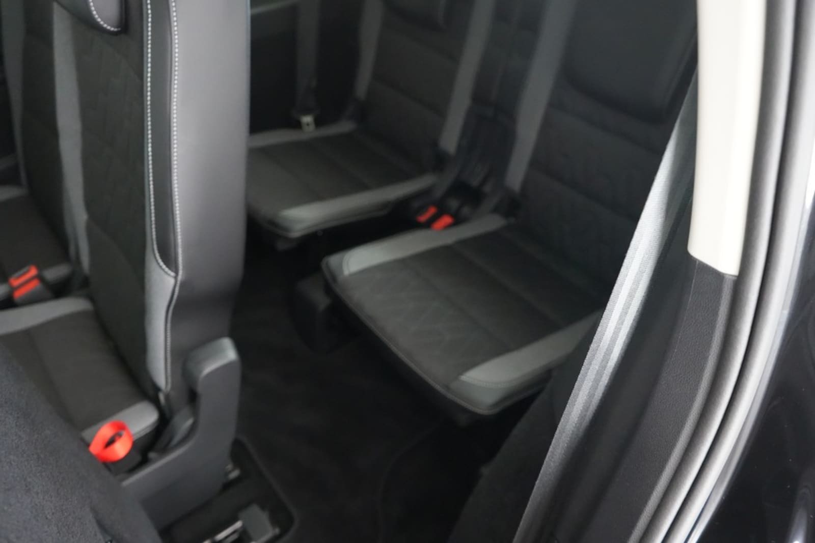 Volkswagen Touran – Bild 13