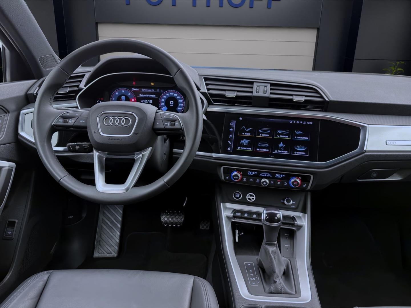 Bild über Audi Q3 S line 35 TDI S tronic - für weitere Informationen kontaktieren Sie den Audi Partner
