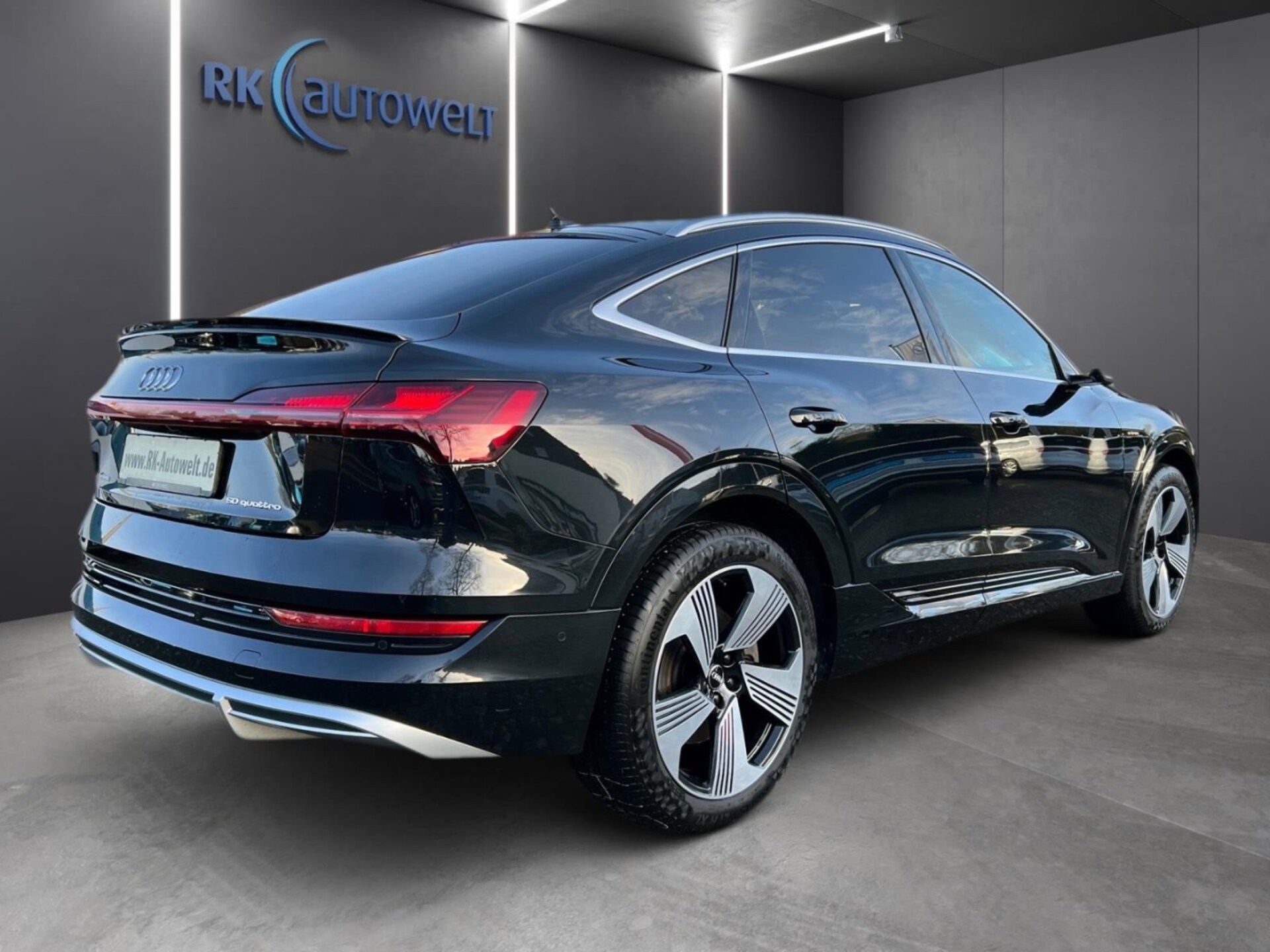 Audi e-tron Sportback S line