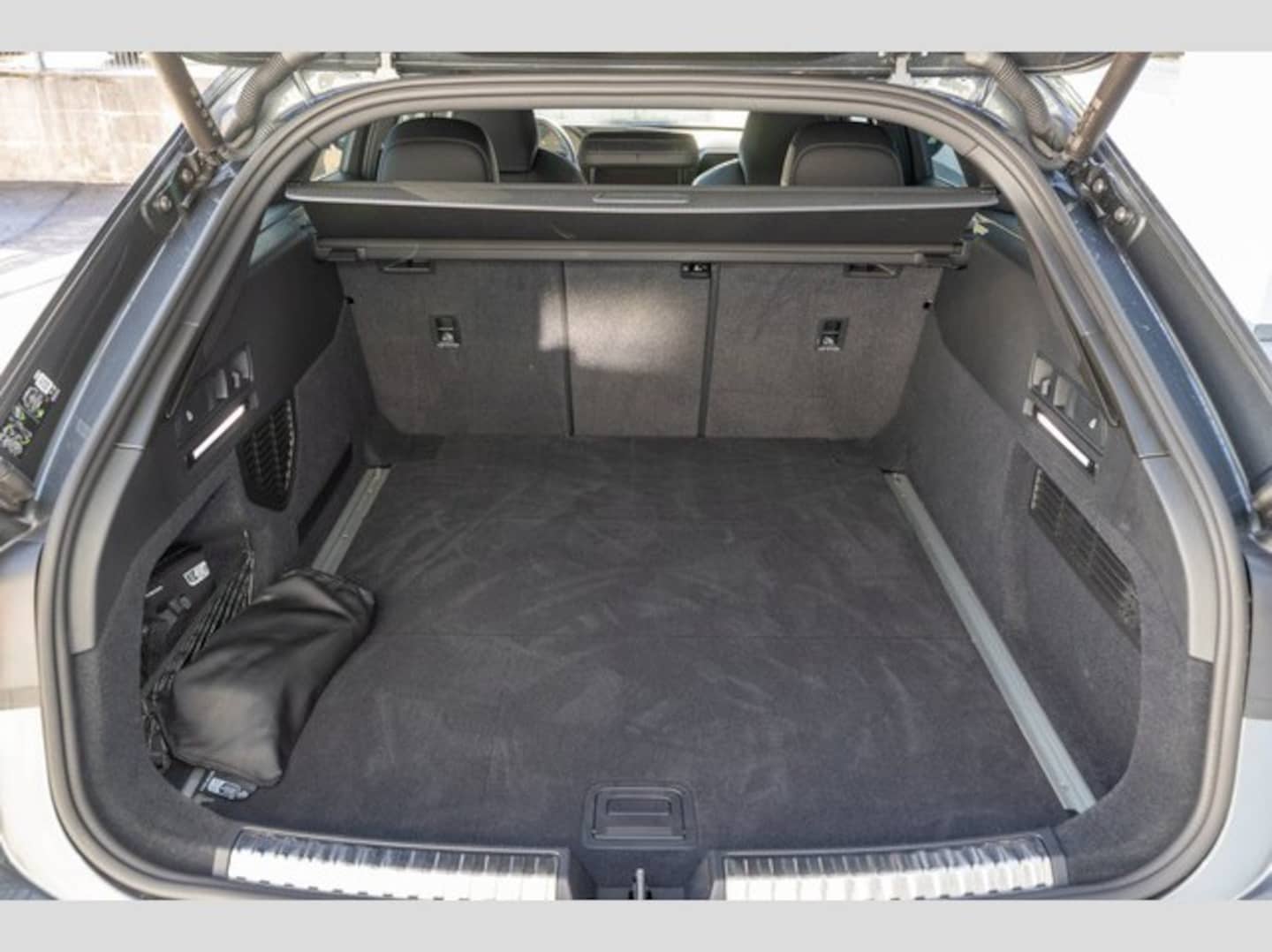 Bild über Audi A6 Avant edition one TDI quattro 150 kW S tronic - für weitere Informationen kontaktieren Sie den Audi Partner