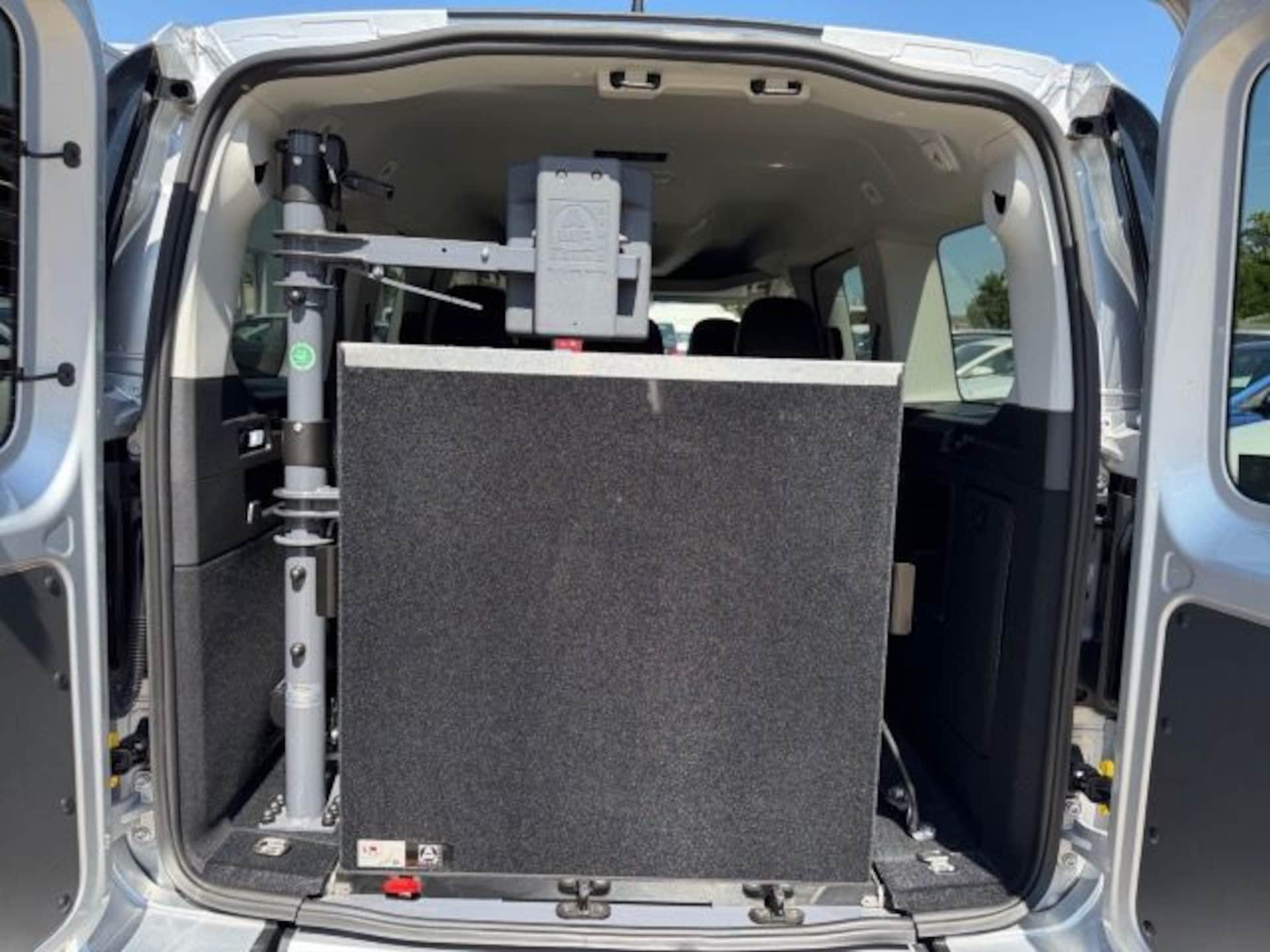 Volkswagen Caddy Maxi Basis-Modell