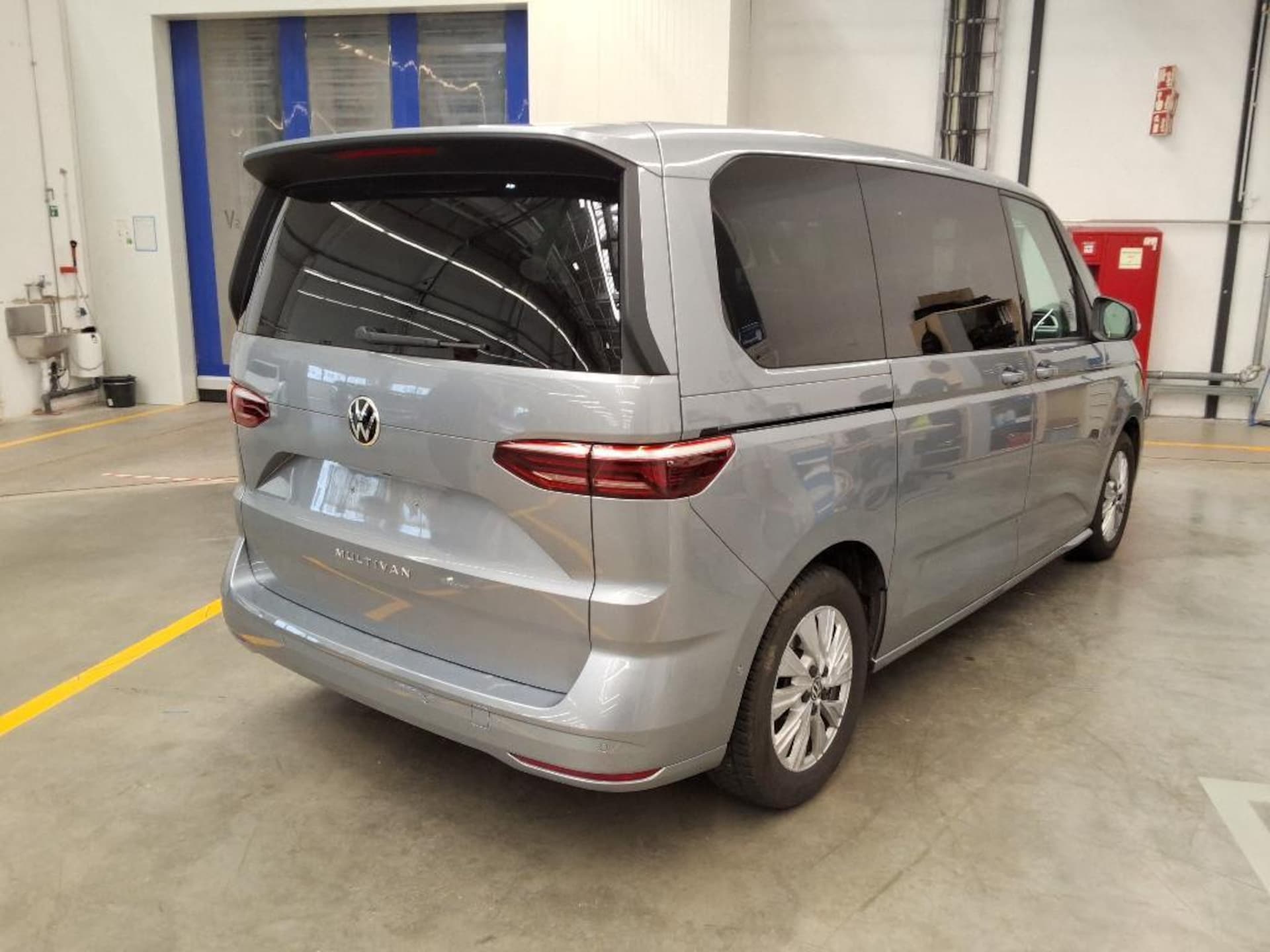 Volkswagen Multivan Basis-Modell