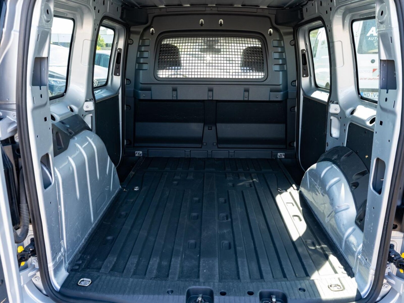 Volkswagen Caddy Cargo – Bild 9