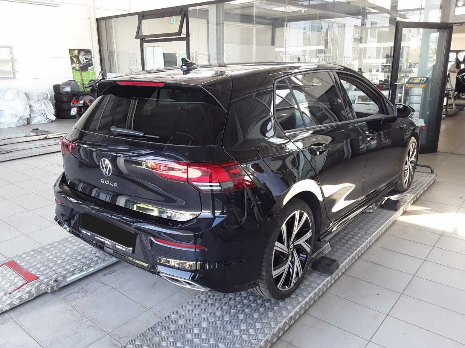 Volkswagen Golf R-Line