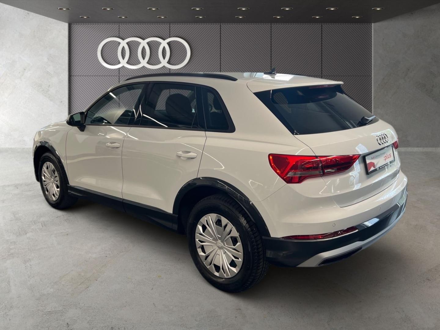 Bild über Audi Q3 TDI 110 kW S tronic - für weitere Informationen kontaktieren Sie den Audi Partner