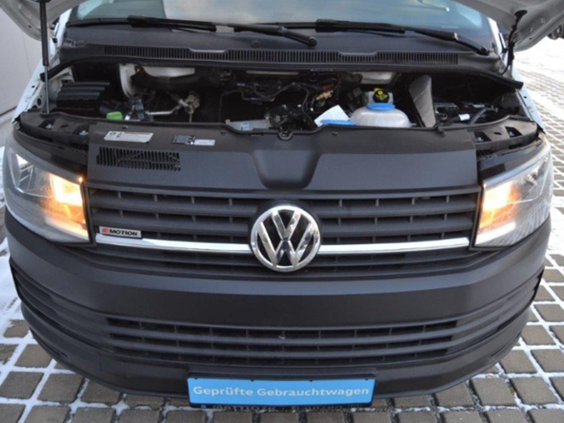 Volkswagen T6 Transporter Kasten kurzer Radstand