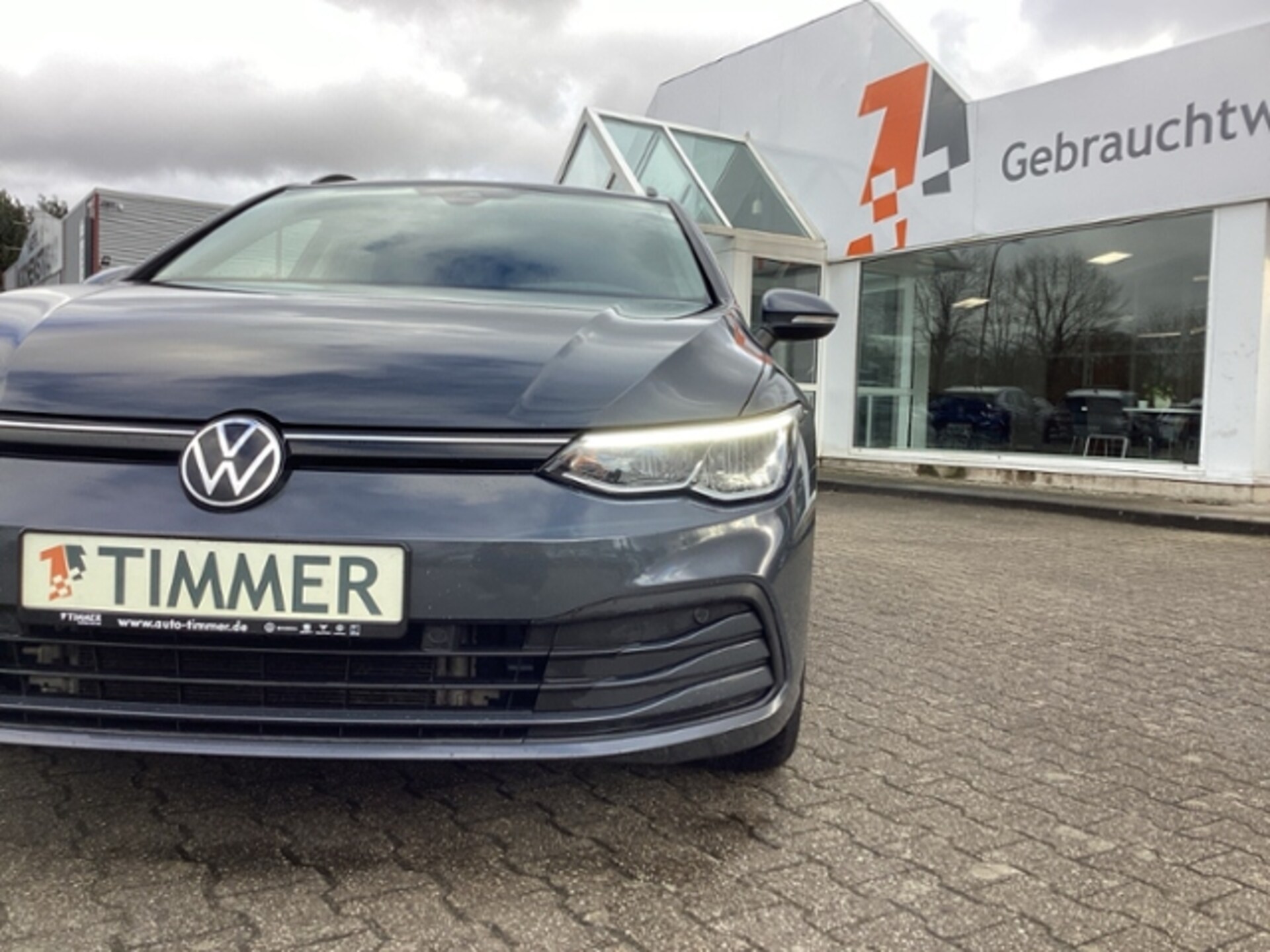 Volkswagen Golf Variant Life