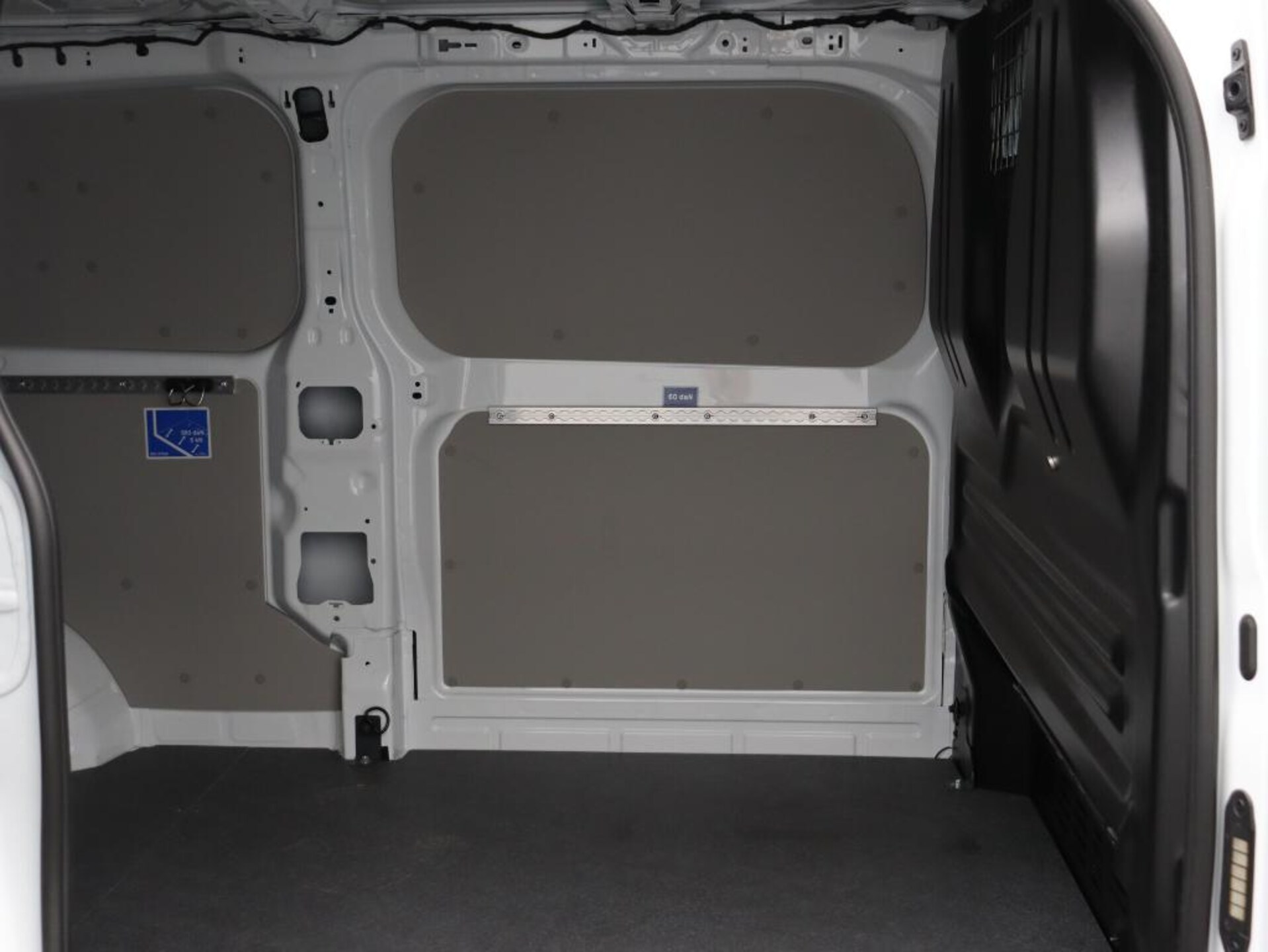 Volkswagen Transporter Kasten langer Radstand