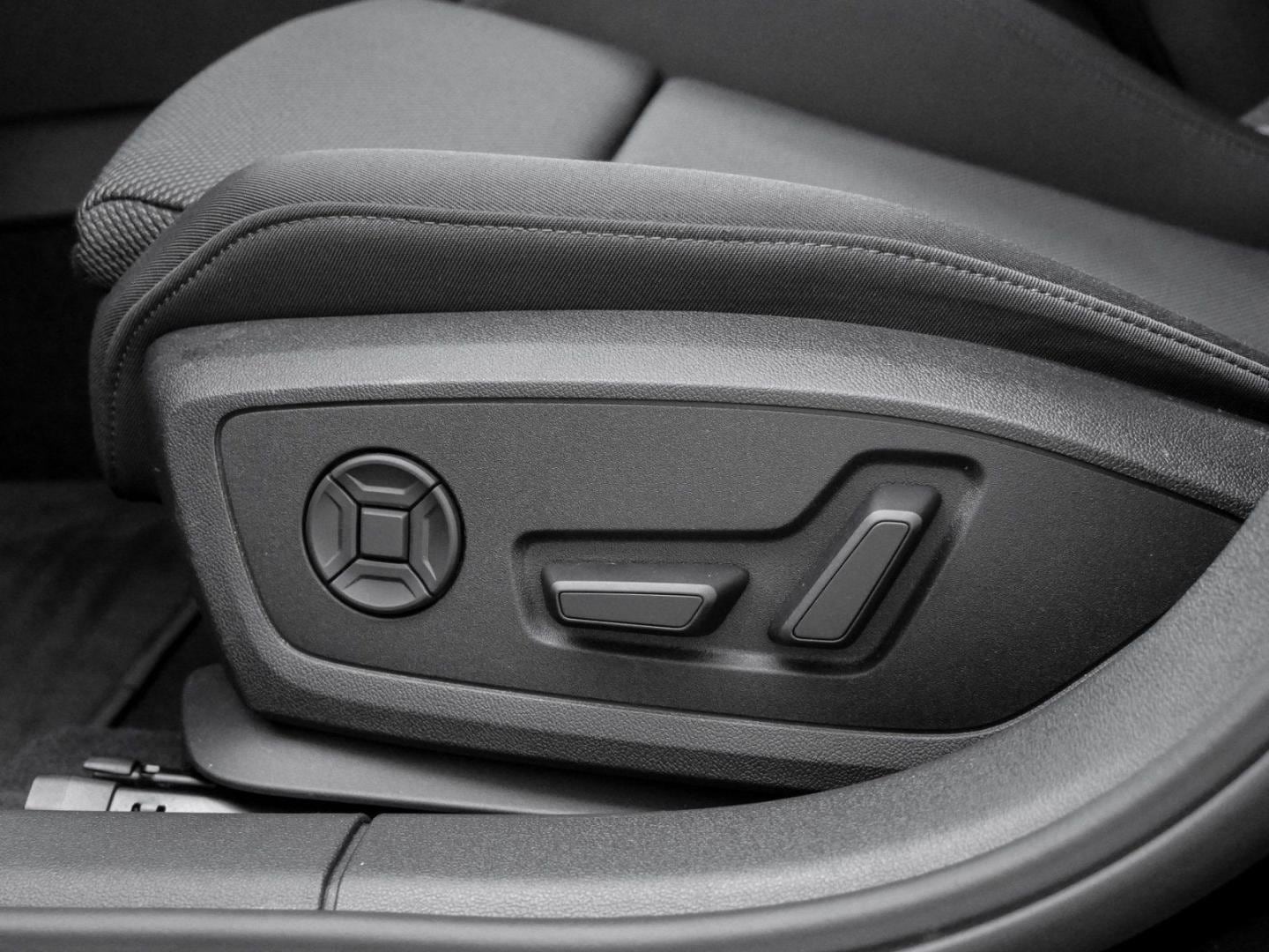 Bild über Audi A3 Sportback TFSI Schaltgetriebe - für weitere Informationen kontaktieren Sie den Audi Partner