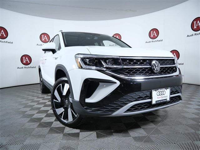 Used 2024 Volkswagen Taos SEL with VIN 3VV4X7B29RM121190 for sale in Richfield, Minnesota