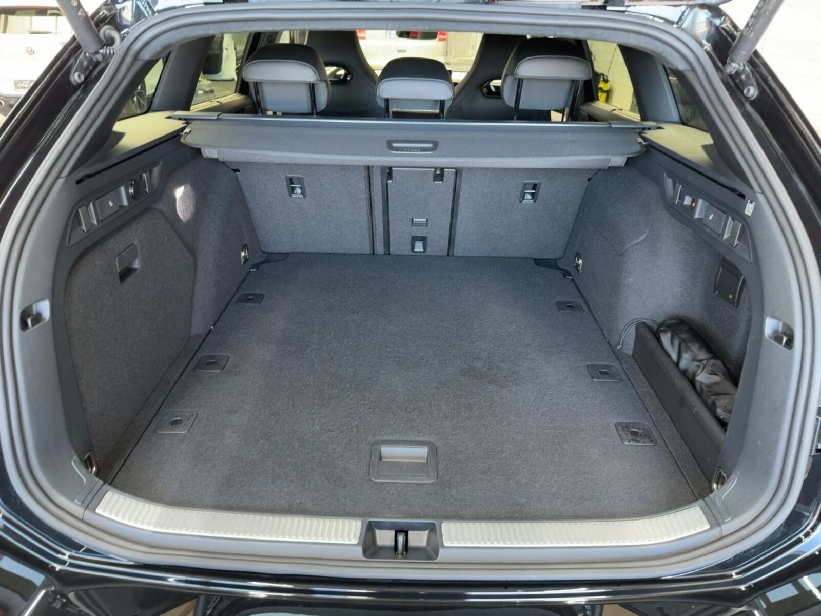 Volkswagen Passat – Bild 7