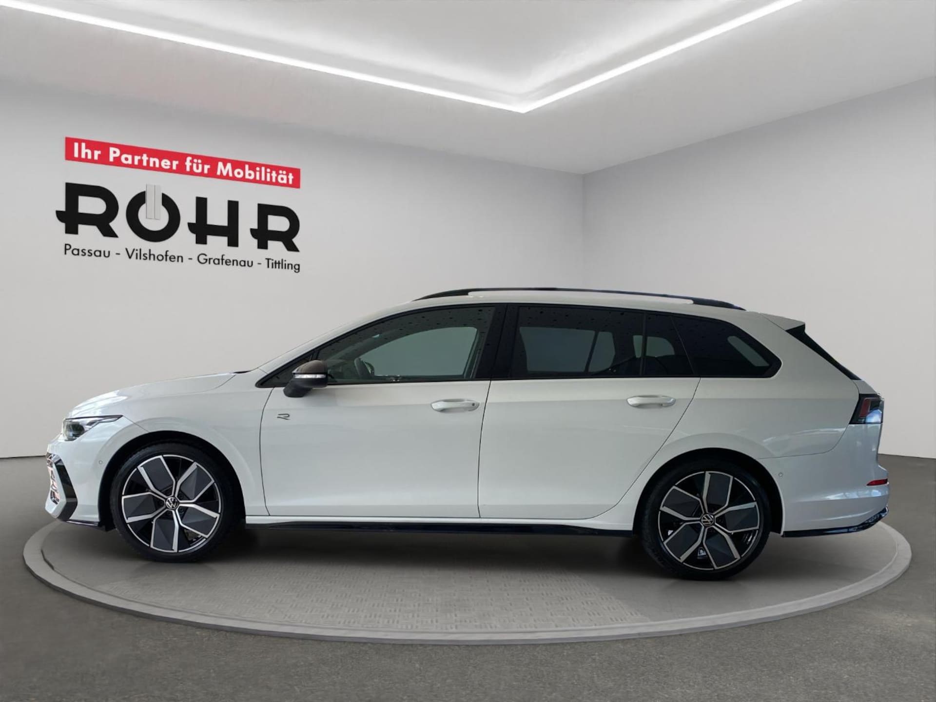 Volkswagen Golf Variant R-Line