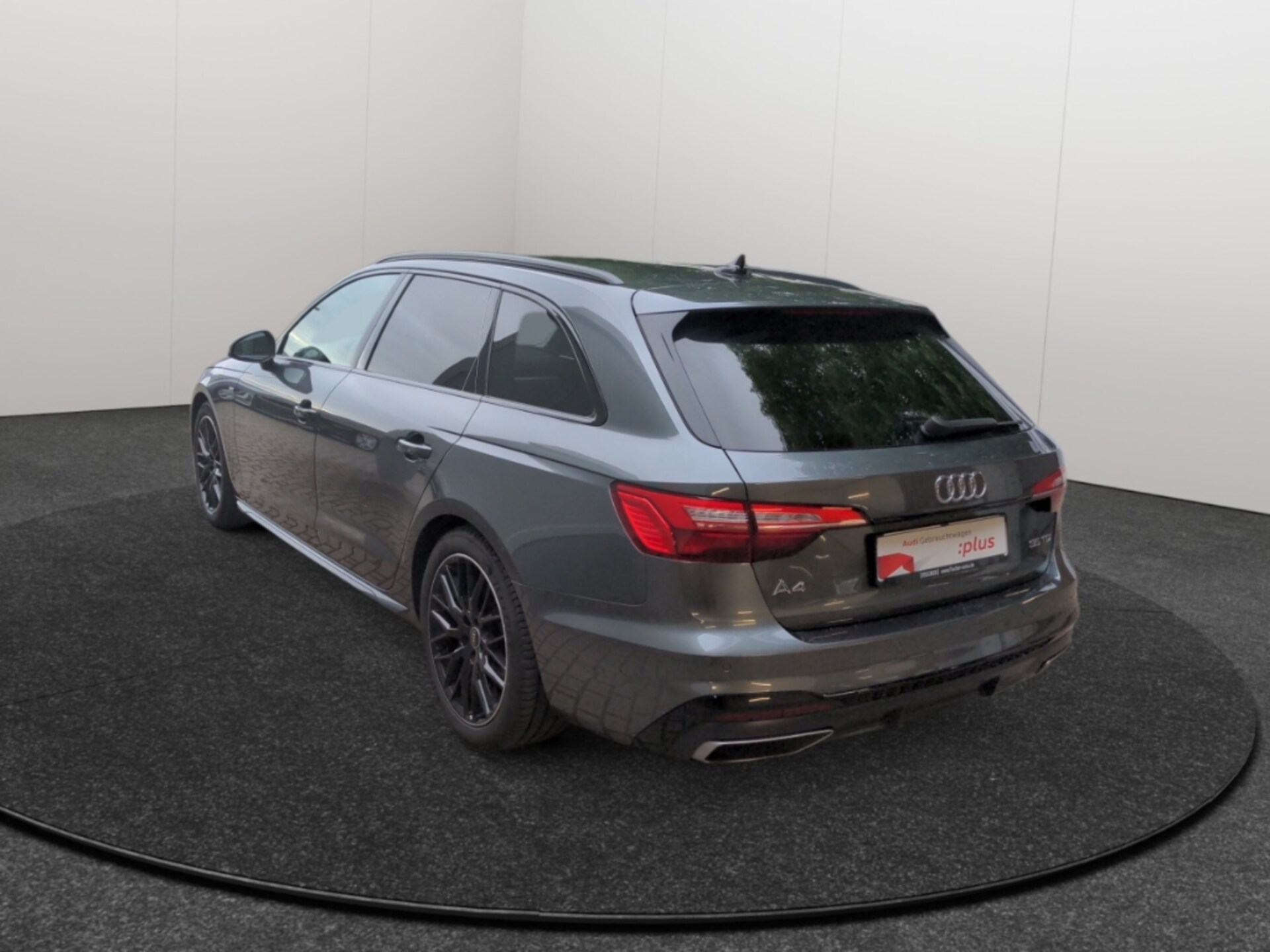 Audi A4 Avant S line