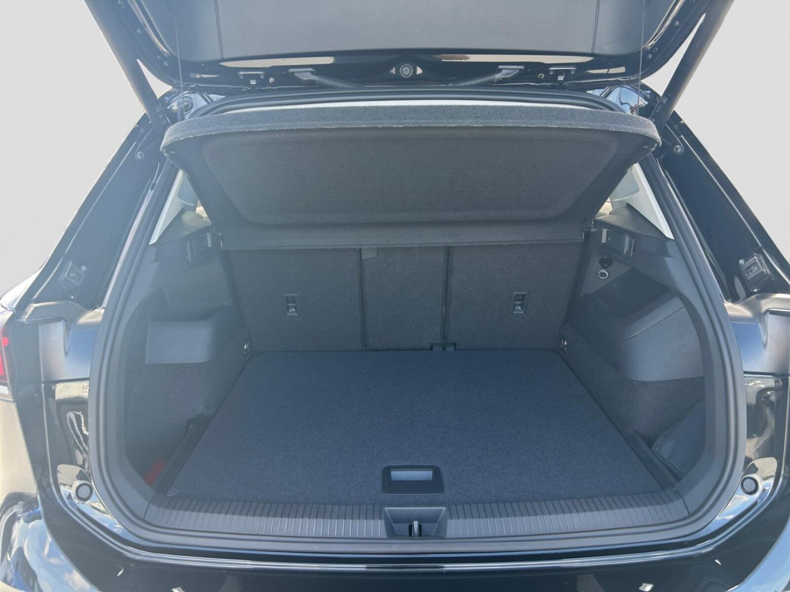 Volkswagen Tiguan – Bild 12
