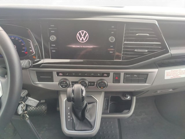 Volkswagen T6.1 Caravelle larger