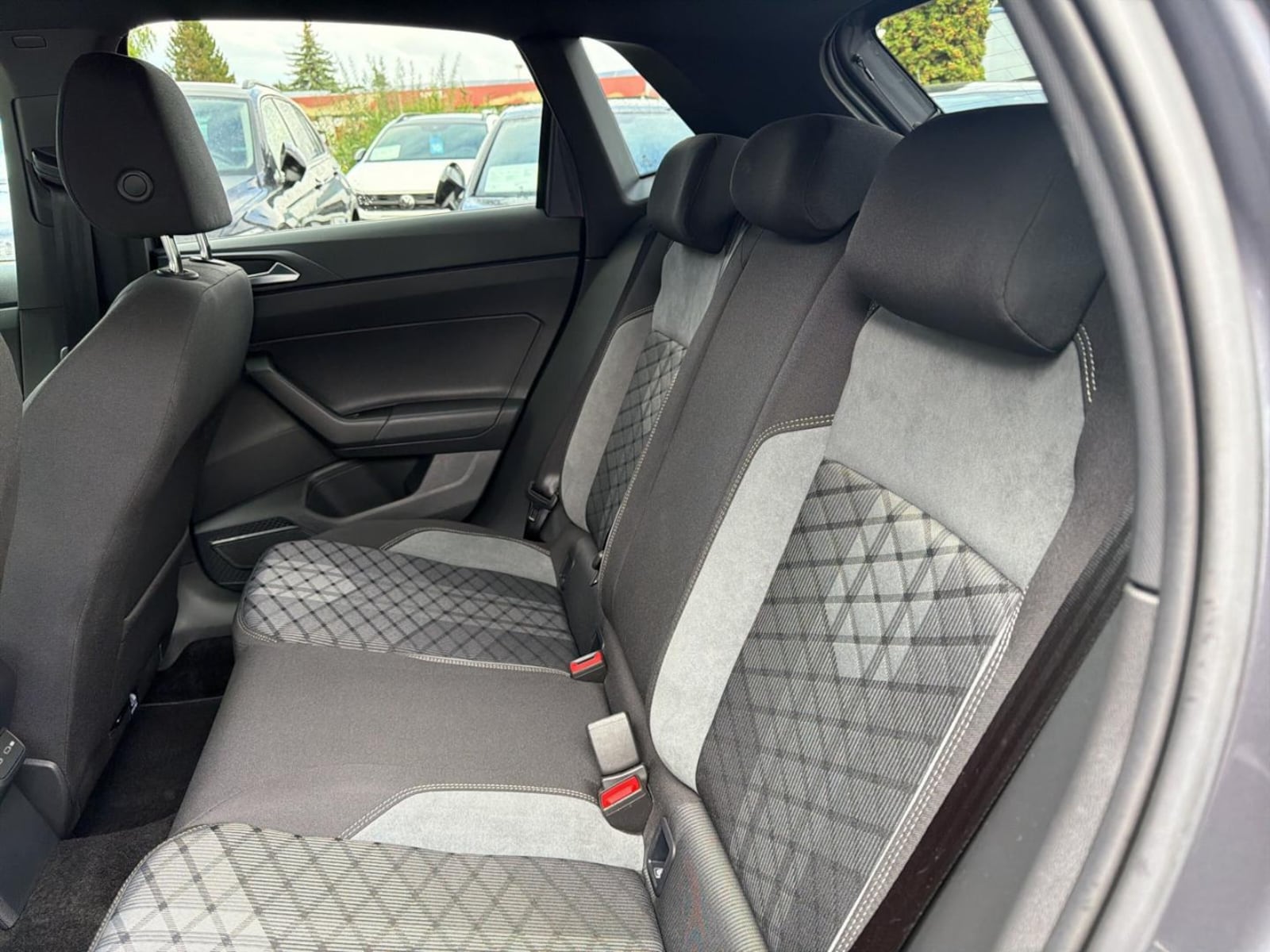 Volkswagen Polo – Bild 8