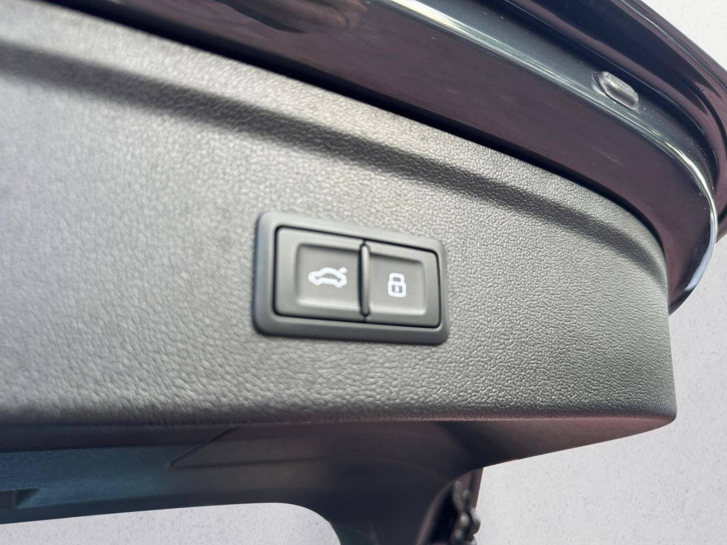 Bild über Audi A3 Sportback 30 TFSI S tronic - für weitere Informationen kontaktieren Sie den Audi Partner