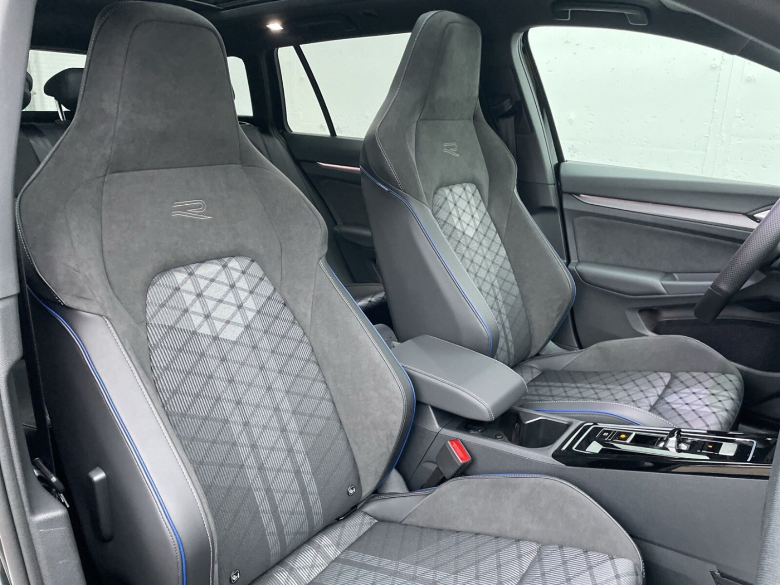Volkswagen Golf Variant – Bild 8