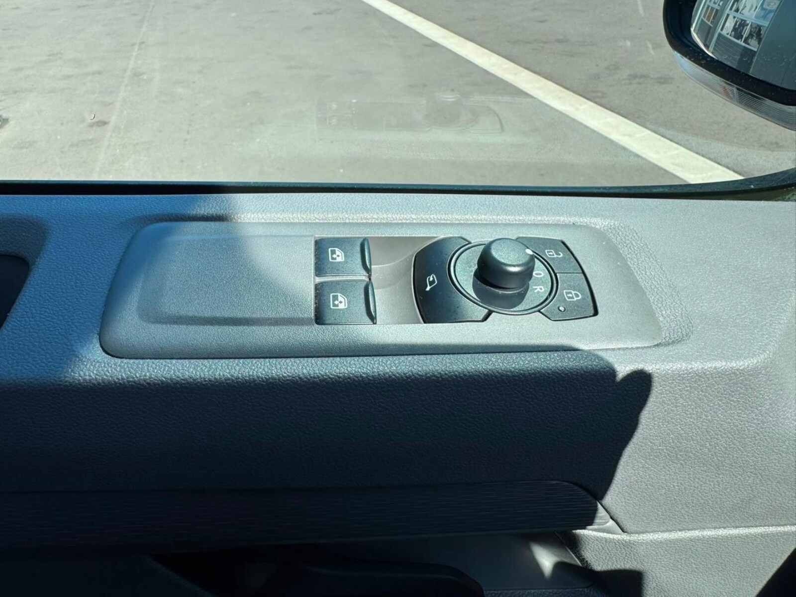 Volkswagen Transporter Kasten langer Radstand – Bild 12