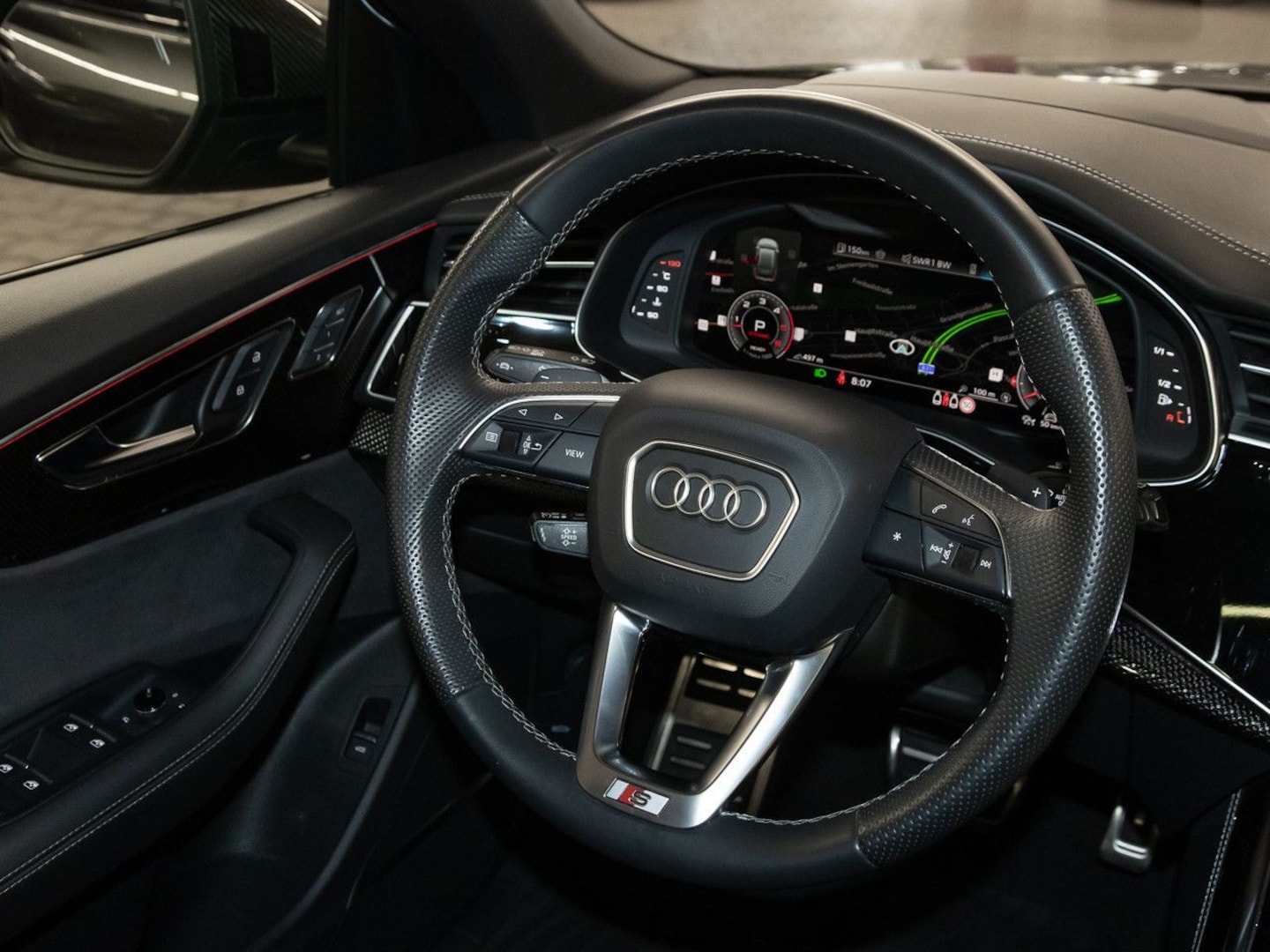 Bild über Audi Q8 competition plus 50 TDI quattro tiptronic - für weitere Informationen kontaktieren Sie den Audi Partner