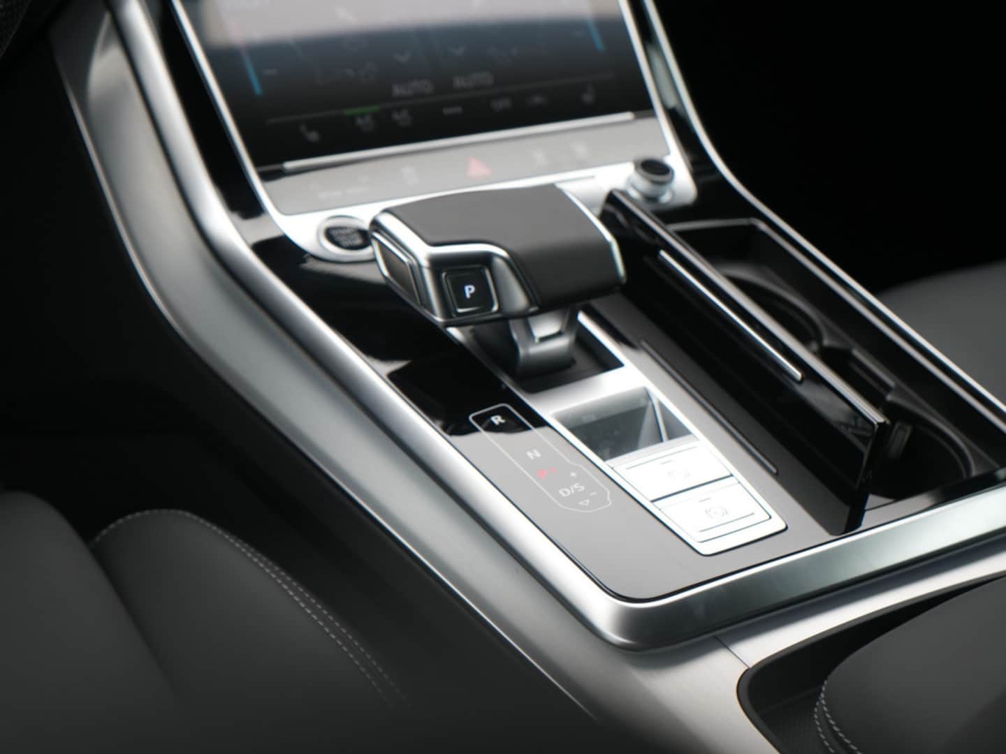 Bild über Audi Q7 SUV S line business TDI quattro 210 kW tiptronic - für weitere Informationen kontaktieren Sie den Audi Partner