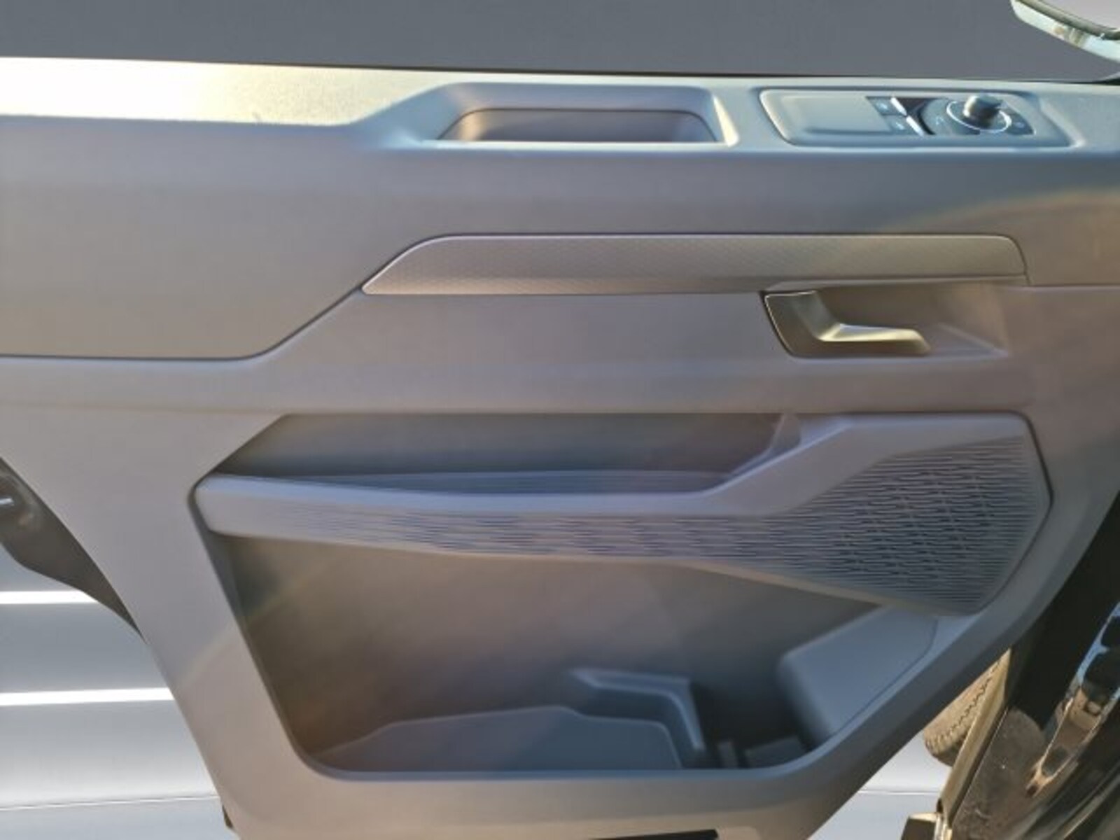 Volkswagen Caravelle langer Radstand – Bild 14