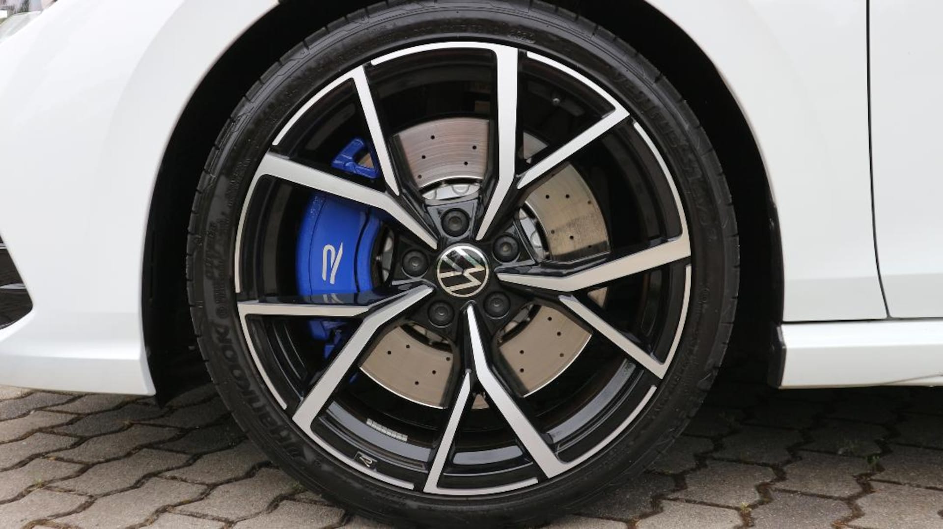 Volkswagen Golf R