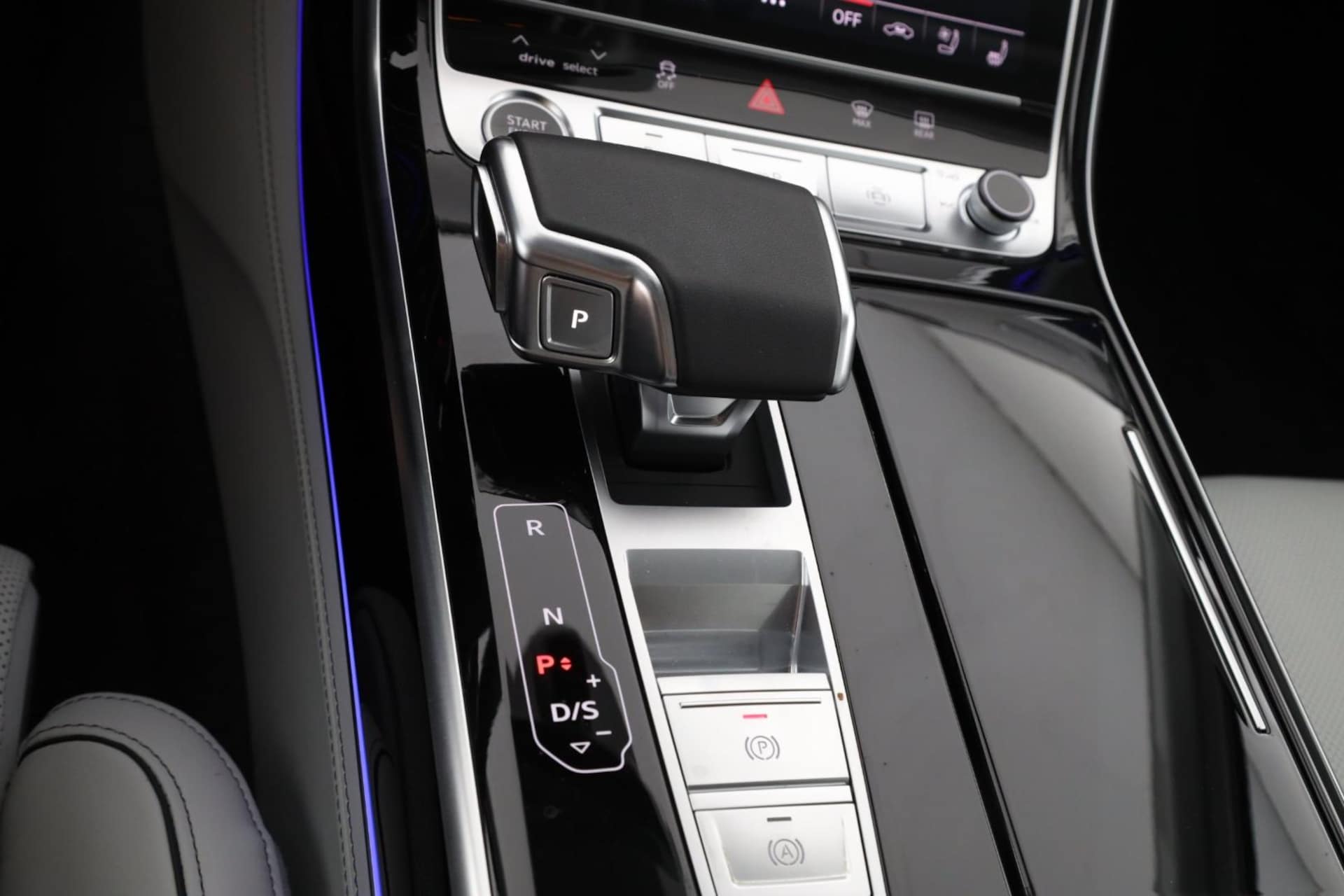 Audi A8 L TFSI e